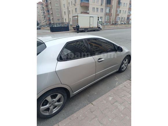 Sahibinden Honda Civic 1.4 Comfort 2011 Model