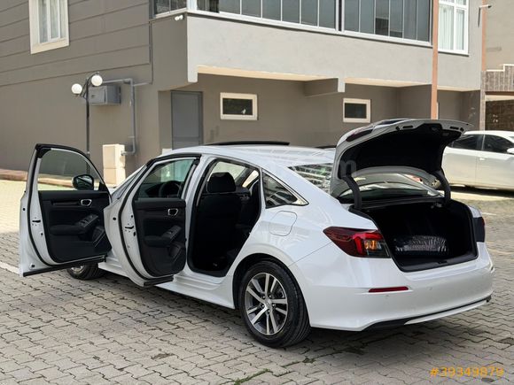 BOYASIZ CİVİC 1.5 VTEC ECO ELEGANCE PLUS 129 HP FAB. LPG BEYAZ