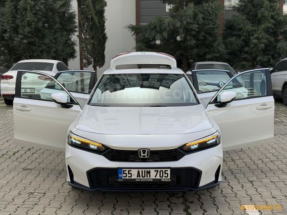BOYASIZ CİVİC 1.5 VTEC ECO ELEGANCE PLUS 129 HP FAB. LPG BEYAZ