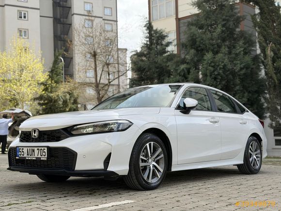 BOYASIZ CİVİC 1.5 VTEC ECO ELEGANCE PLUS 129 HP FAB. LPG BEYAZ