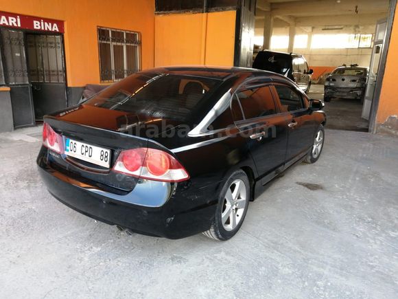 Sahibinden Honda Civic 1.6i VTEC Elegance 2009 Model