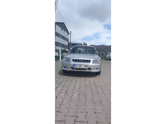 Sahibinden Hyundai Accent 1.3 LX 2000 Model  266193. km Gri (Gümüş)