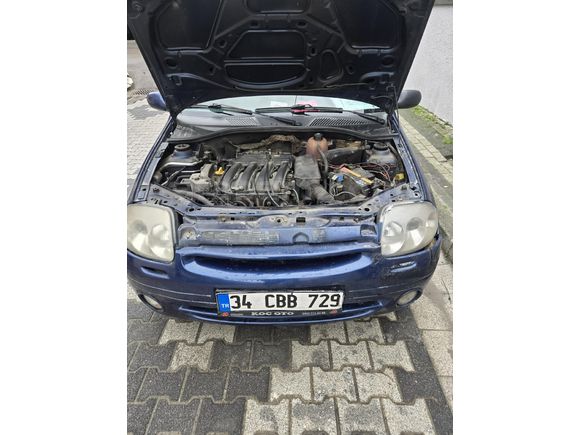Bayram Mercan Otomotivden Renault Clio 1.4 RNA 2001 Model İstanbul