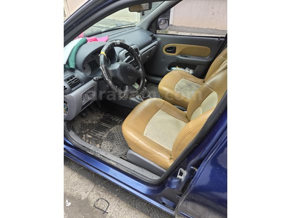 Bayram Mercan Otomotivden Renault Clio 1.4 RNA 2001 Model İstanbul
