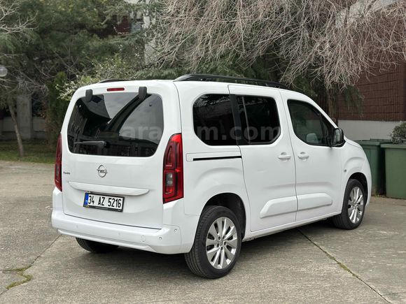 Opel Combo 1.5 D Ultimate 2023