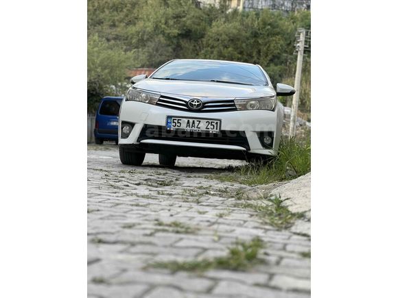 Sahibinden Toyota Corolla 1.33 Life 2015 Model  