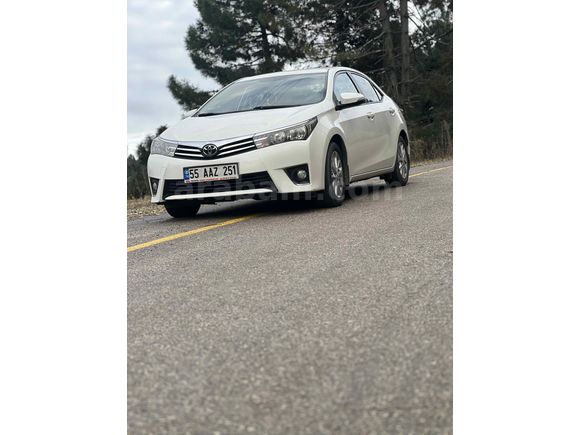 Sahibinden Toyota Corolla 1.33 Life 2015 Model  