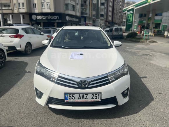 Sahibinden Toyota Corolla 1.33 Life 2015 Model  