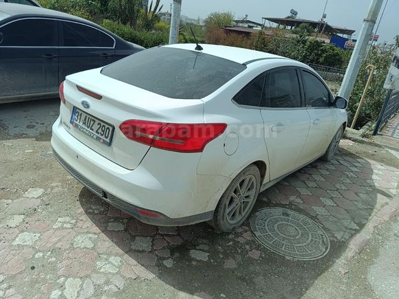 Sahibinden Ford Focus 1.6 TDCi Trend X 2017 Model  147.000 km Beyaz