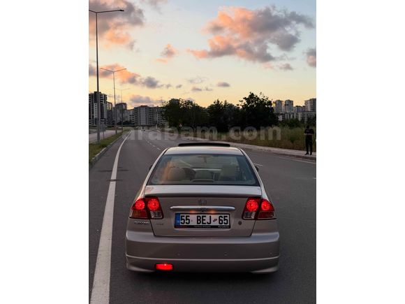Sahibinden Honda Civic 1.6i VTEC ES 2004 Model 