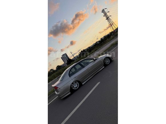 Sahibinden Honda Civic 1.6i VTEC ES 2004 Model 