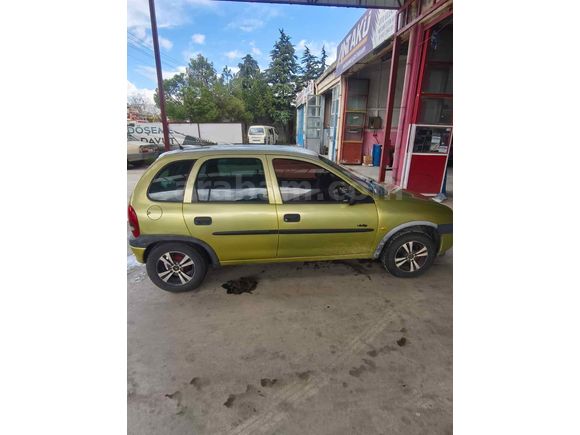 Klimalı Opel Corsa 1.4 Swing 1998 Model Isparta