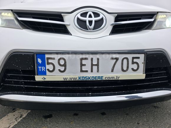 Sahibinden Toyota Auris 1.6 Advance Skypack 2013 Model 