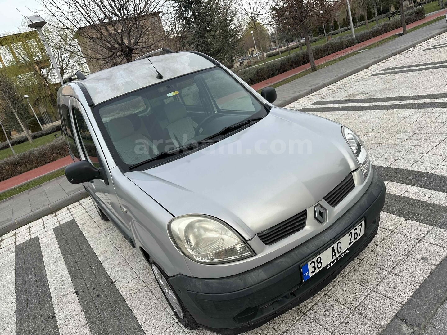 Galeriden Renault Kangoo 1.5 dCi Expression 2006 Model Kayseri 318.000 km Gri 5