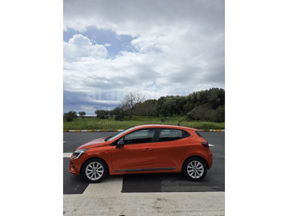Sahibinden Renault Clio 1.0 TCe Touch 2023 Model  63.000 km Turuncu