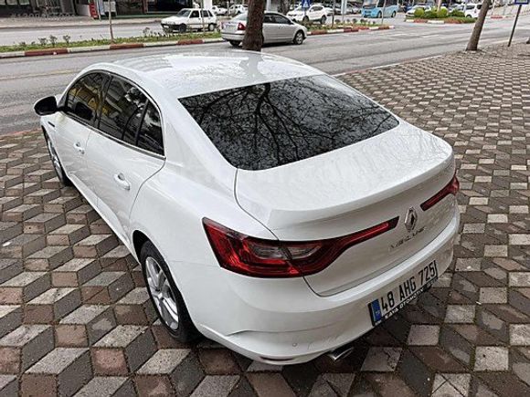 2019 MODEL MEGAN 4 JOY TESLA EKRANLI 127.000 BİNDE