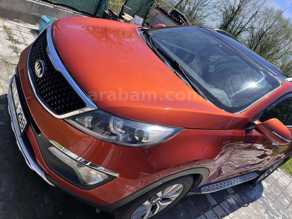 2. Sahibinden Sportage 1.6 GDI 2015 Model Cam tavanlı 