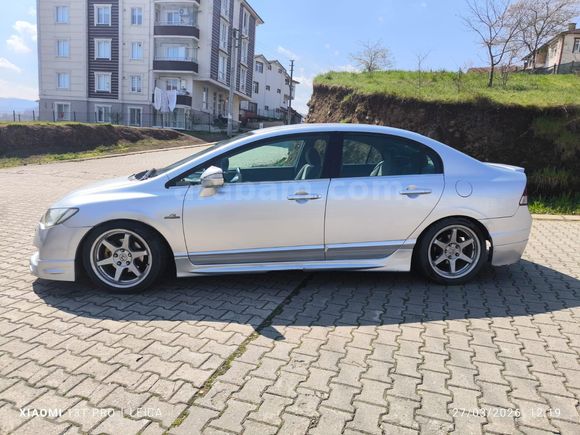 Sahibinden Honda Civic 1.6i VTEC Dream 2006 Model