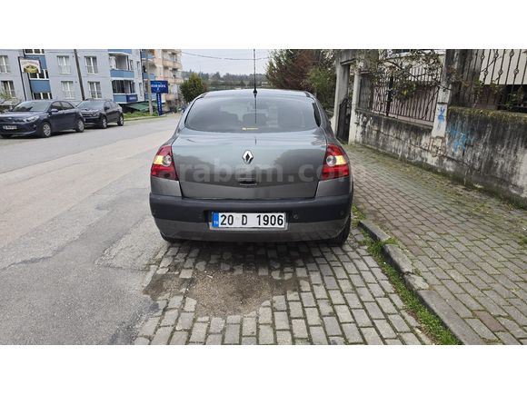 Sahibinden Renault Megane 1.5 dCi Dynamique 2006 Model  208.000 km Gri