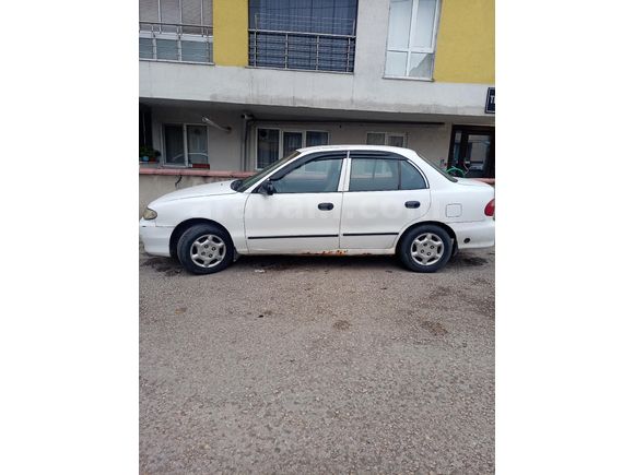 Sahibinden Hyundai Accent 1.5 1.5i GLS 2000 Model