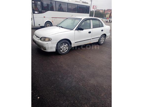 Sahibinden Hyundai Accent 1.5 1.5i GLS 2000 Model