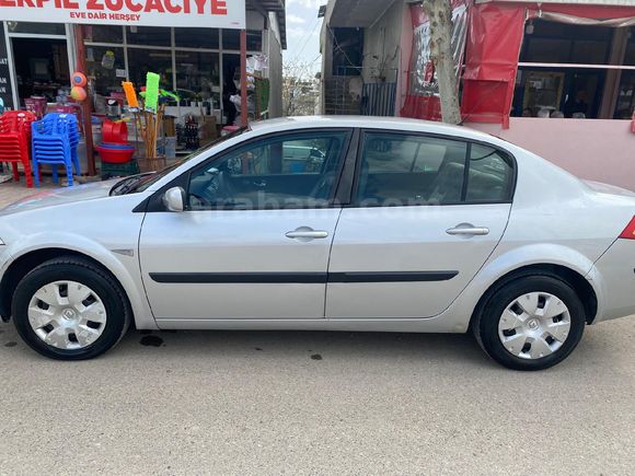 Sahibinden Renault Megane 1.5 dCi Authentique 2007 Model  209.000 km Gri