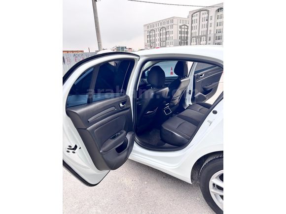 Sahibinden Renault Megane 1.5 Blue DCI Touch 2020 Model