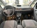 RMZ AUTO GARAGE'DAN: AİLE KONFORUNDA 2004 OPEL MERIVA 1.6 ENJOY