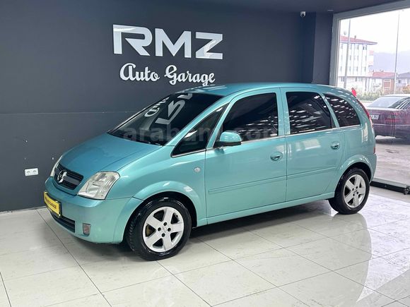 RMZ AUTO GARAGE'DAN: AİLE KONFORUNDA 2004 OPEL MERIVA 1.6 ENJOY