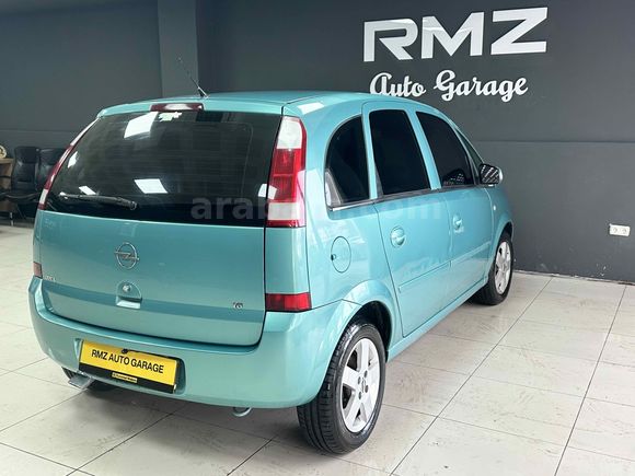 RMZ AUTO GARAGE'DAN: AİLE KONFORUNDA 2004 OPEL MERIVA 1.6 ENJOY