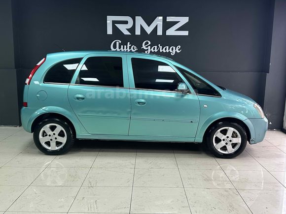 RMZ AUTO GARAGE'DAN: AİLE KONFORUNDA 2004 OPEL MERIVA 1.6 ENJOY
