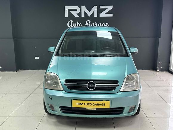 RMZ AUTO GARAGE'DAN: AİLE KONFORUNDA 2004 OPEL MERIVA 1.6 ENJOY