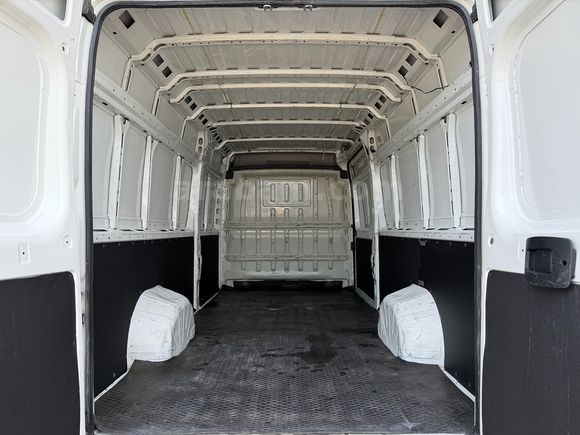 AKTİF den 2015 PEUGEOT BOXER 2.2 HDI 15m3 120HP PANELVAN BAKIMLI