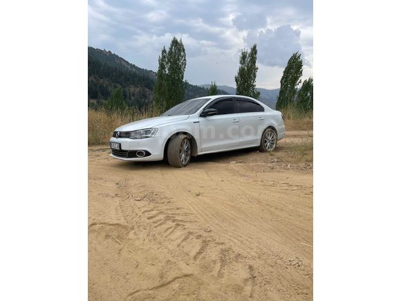 Sahibinden Volkswagen Jetta 1.6 TDi Comfortline 2014 Model 