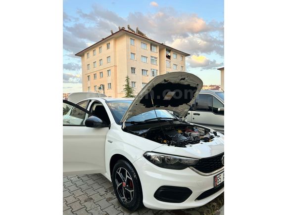 Sahibinden Fiat Egea 1.4 Fire Easy 2019 Model  83.000km Beyaz
