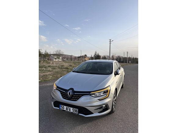 Sahibinden Renault Megane 1.3 TCe Icon 2023 Model  25.000 km Gri (titanyum)