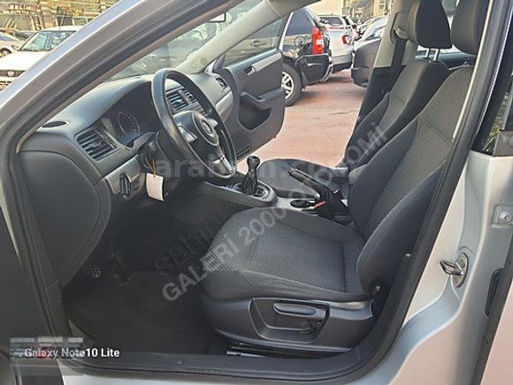 2011 VW JETTA 1,6 TDİ TRENDLİNE MASRAFSIZ