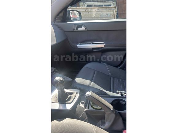 Fiyat düştü Volvo S40 1.6 D
 