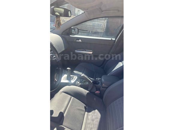 Fiyat düştü Volvo S40 1.6 D
 