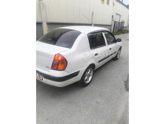 Sahibinden Renault Clio 1.4 Authentique 2003 Model