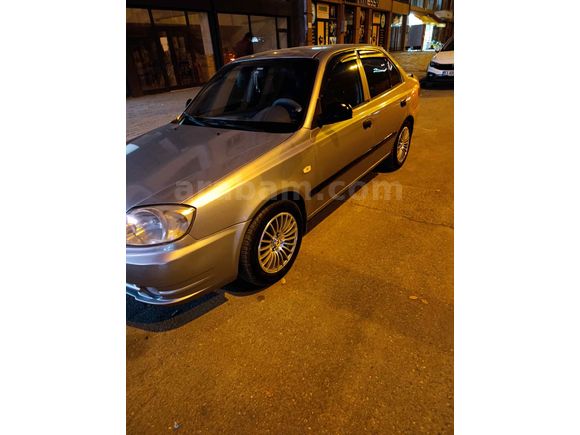 Sahibinden Hyundai Accent 1.5 CRDi Admire 2004 Model KLİMALI 