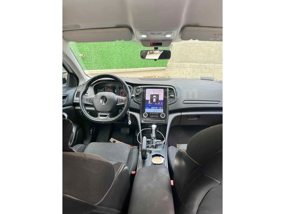Sahibinden Renault Megane 1.3 TCe Joy Comfort 2021 Model  95.000 km Beyaz