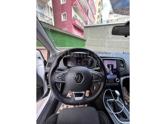 Sahibinden Renault Megane 1.3 TCe Joy Comfort 2021 Model  95.000 km Beyaz