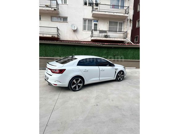 Sahibinden Renault Megane 1.3 TCe Joy Comfort 2021 Model  95.000 km Beyaz