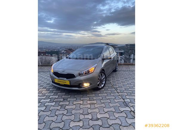2013 MODEL 58.000 KM HATASIZ BOYASIZ KAYITSIZ CAM TAVANLI