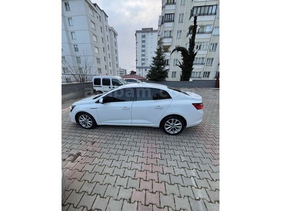 Sahibinden Renault Megane 1.5 Blue DCI Icon 2020 Model 