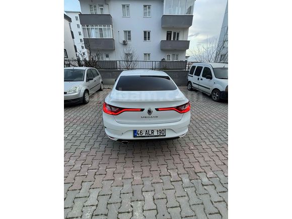 Sahibinden Renault Megane 1.5 Blue DCI Icon 2020 Model 