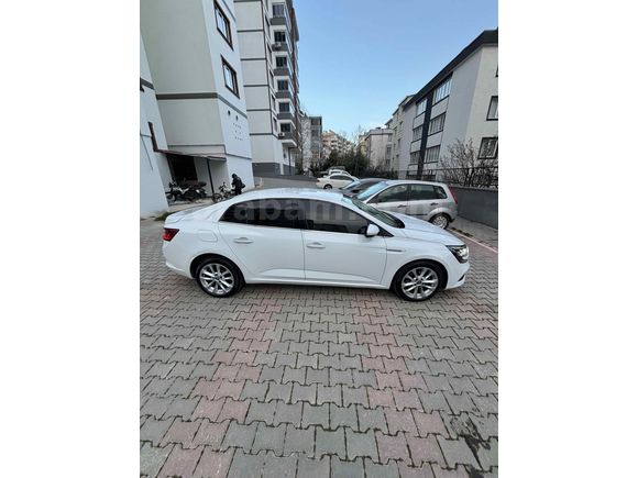 Sahibinden Renault Megane 1.5 Blue DCI Icon 2020 Model 