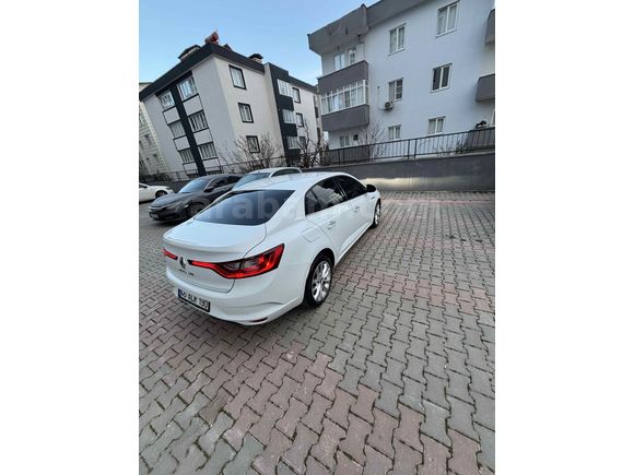Sahibinden Renault Megane 1.5 Blue DCI Icon 2020 Model 