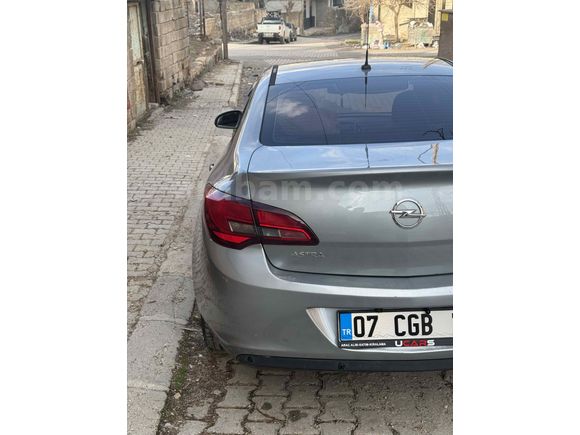 Sahibinden Opel Astra 1.3 CDTI Edition 2013 Model İstanbul 139.000 km Gri (metalik)